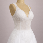 robe de mariée Clementine bustier perles profil