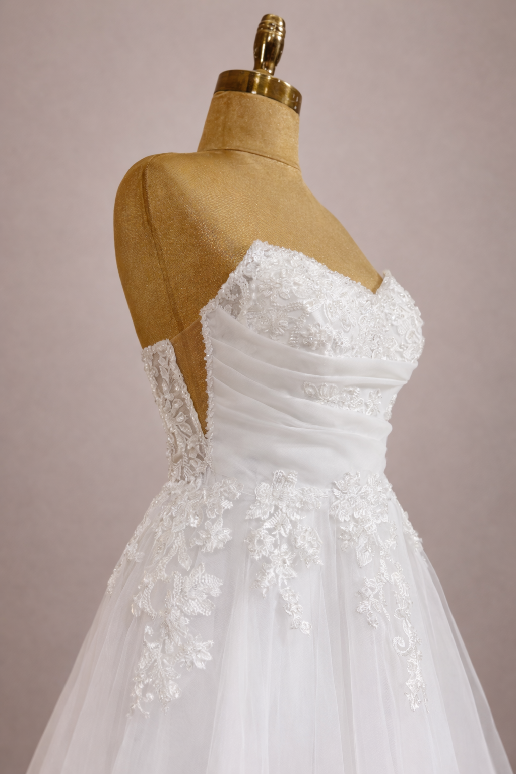 robe de mariée juliette bustier profil drape tulle