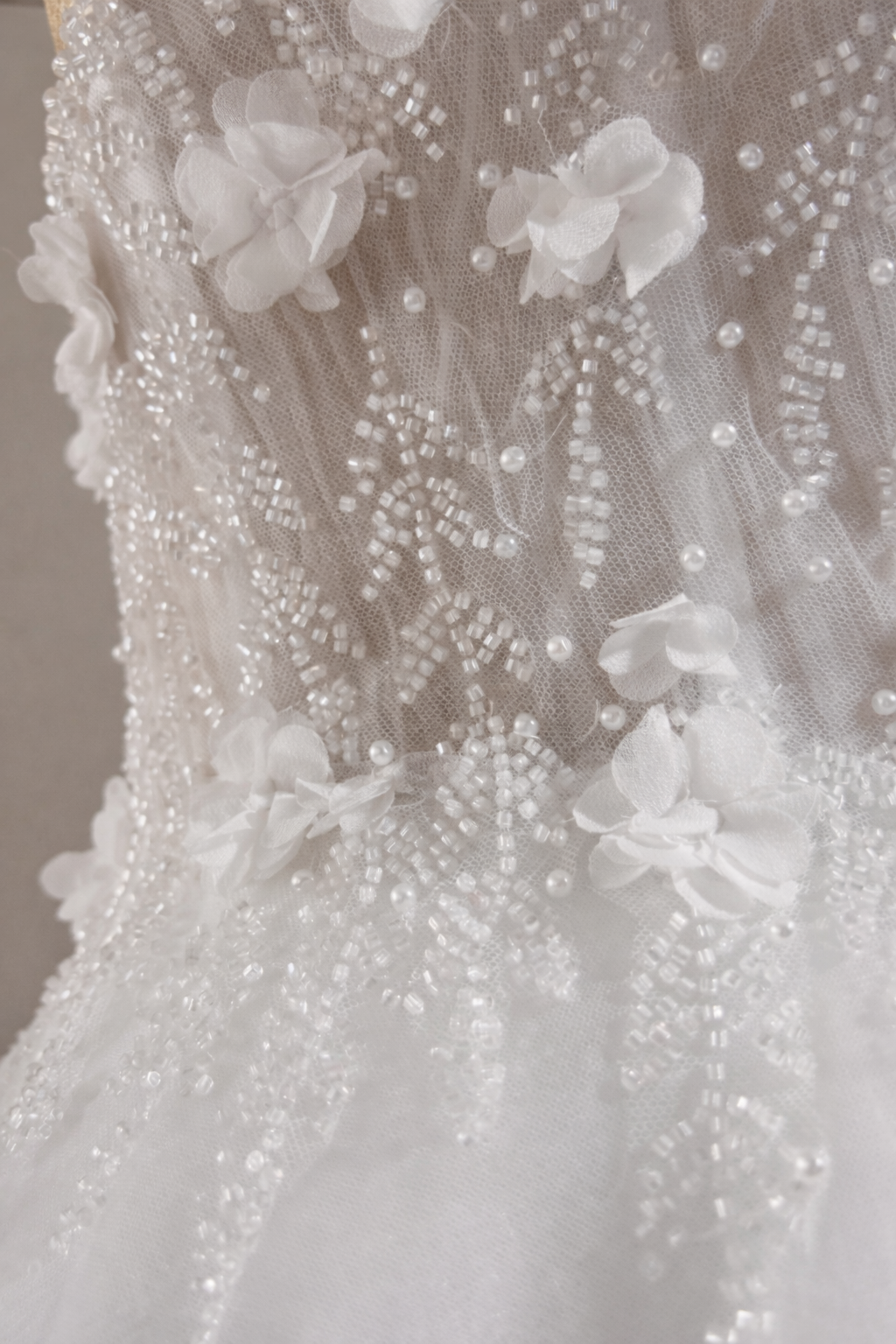 robe de mariée Nathalie details fleurs 3d perles dentelle